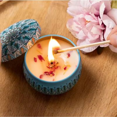 Set de 12 Velas Aromáticas de Soya Premium en Contenedores  Reutilizables Mandalas, 100% Naturales - Regala Relajación y Bienestar